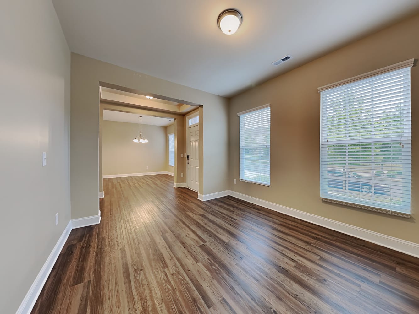 9931 Maywine Cir photo 5