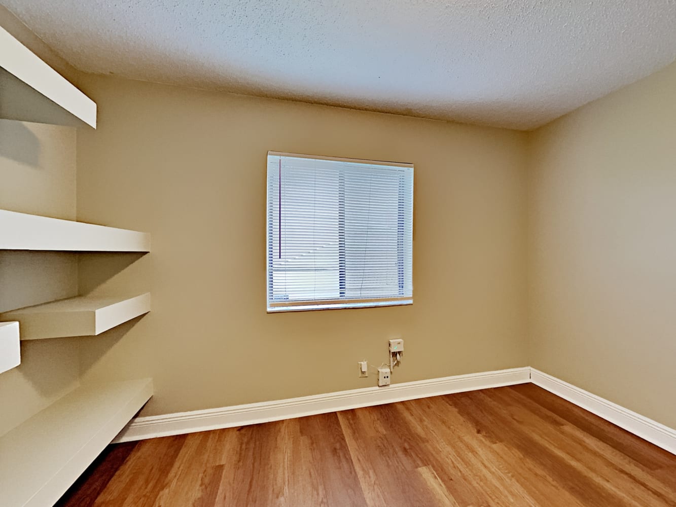 6073 Strawberry Fields Way photo 5