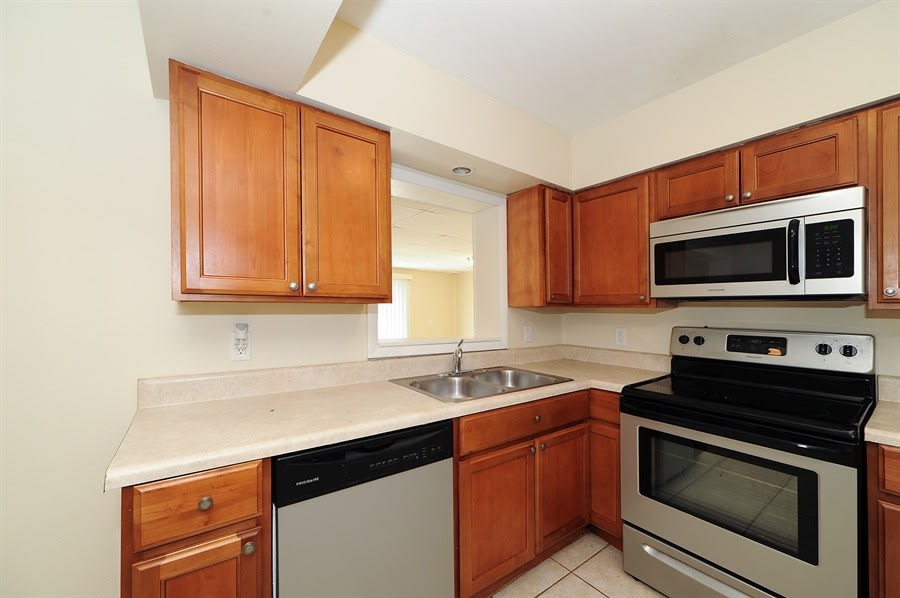607 Briarcliff Dr photo 4