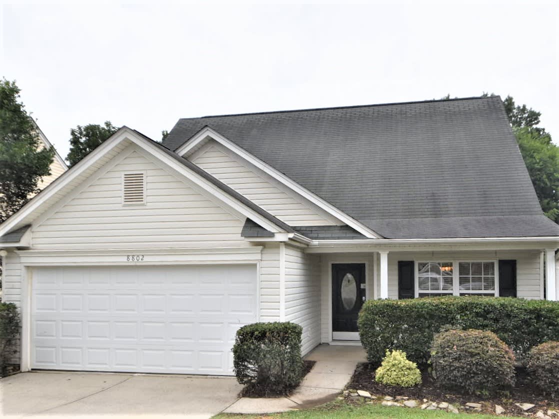 8802 Laurel Run Dr photo 2