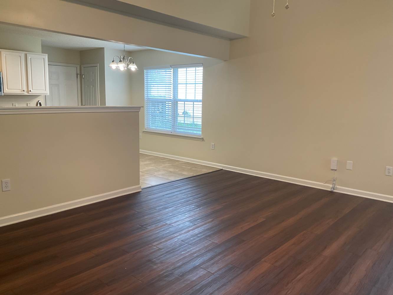8802 Laurel Run Dr photo 5