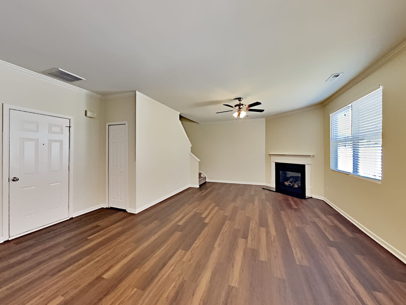 7342 Lamplighter Close Dr photo 4