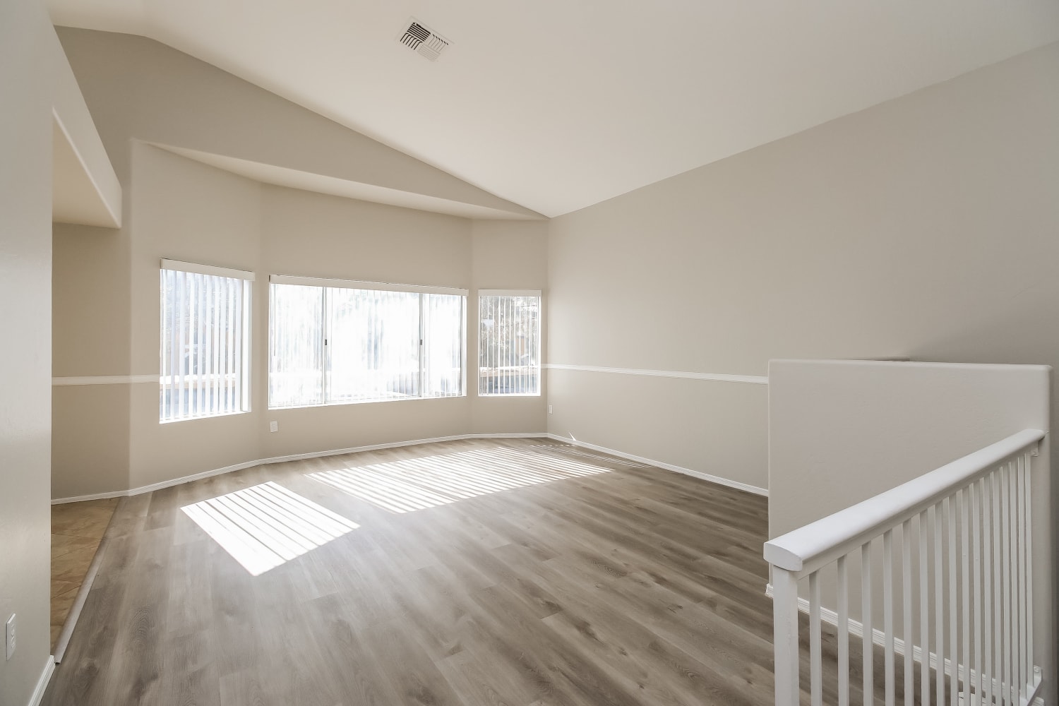 4645 E Towne Ln photo 3