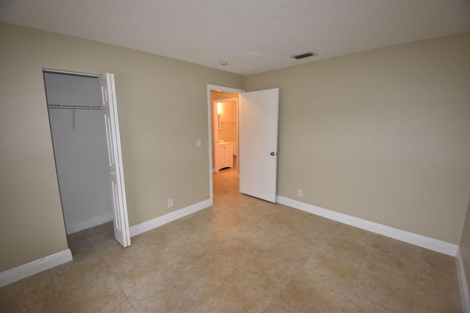 6098 Westfall Rd photo 4