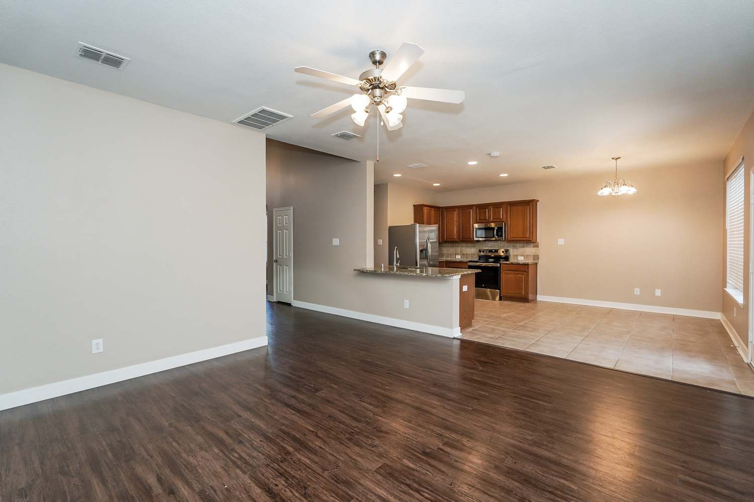 12316 Coral Dr photo 5