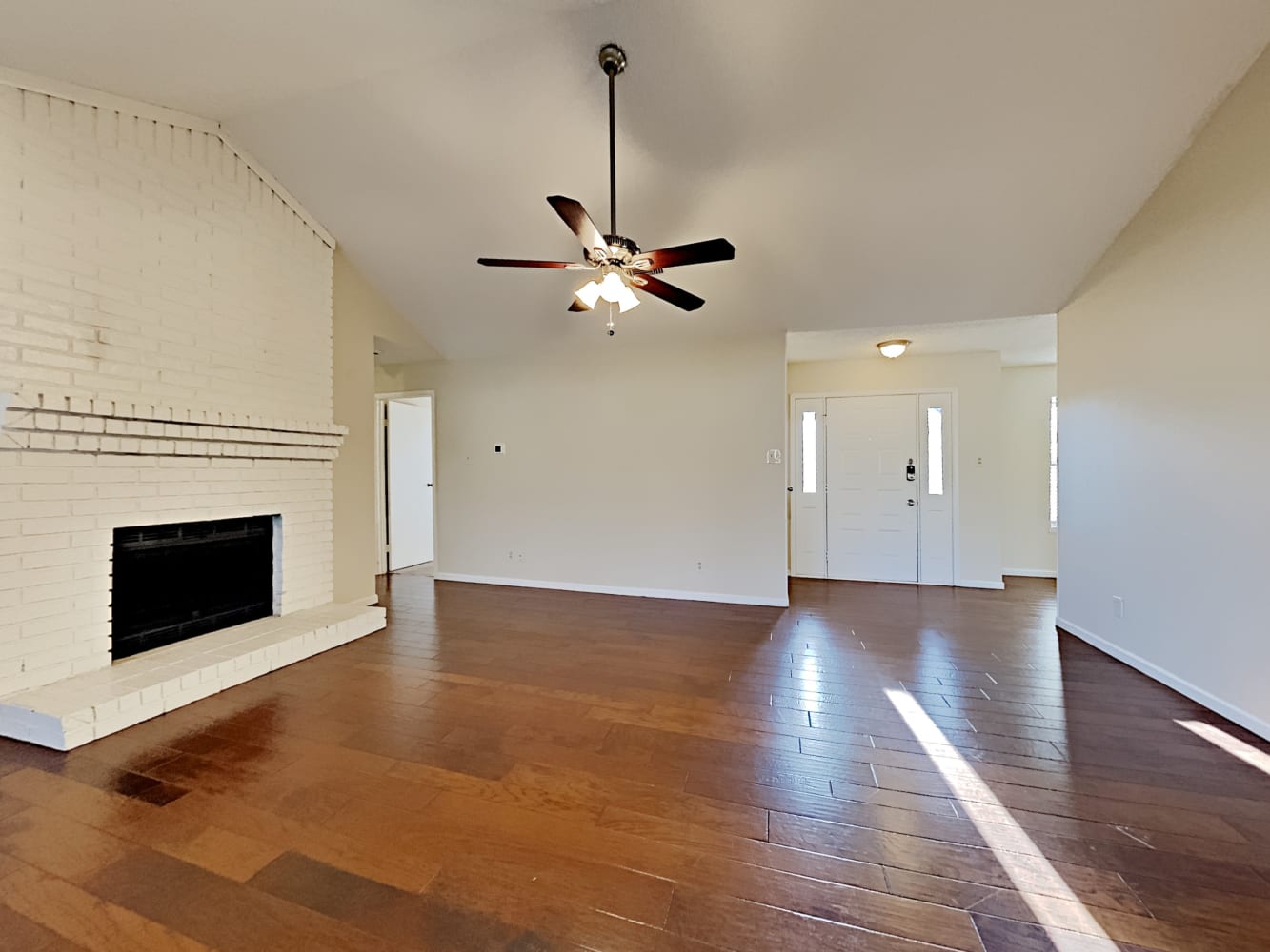 860 Bitternut Dr photo 3