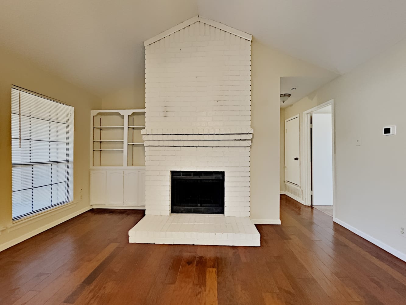 860 Bitternut Dr photo 4
