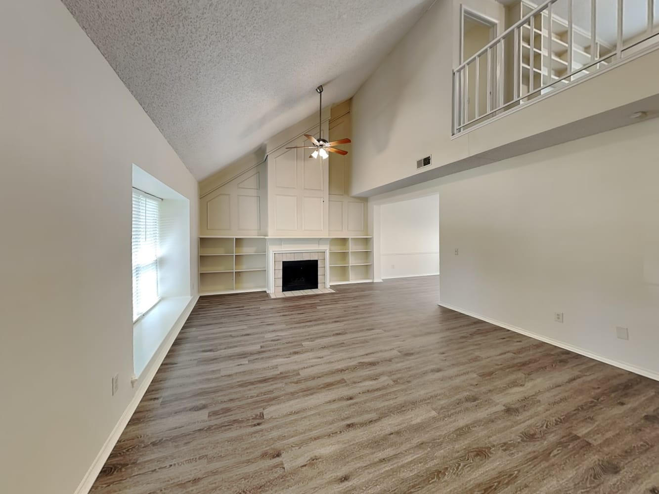 2107 Stonegate Dr photo 5