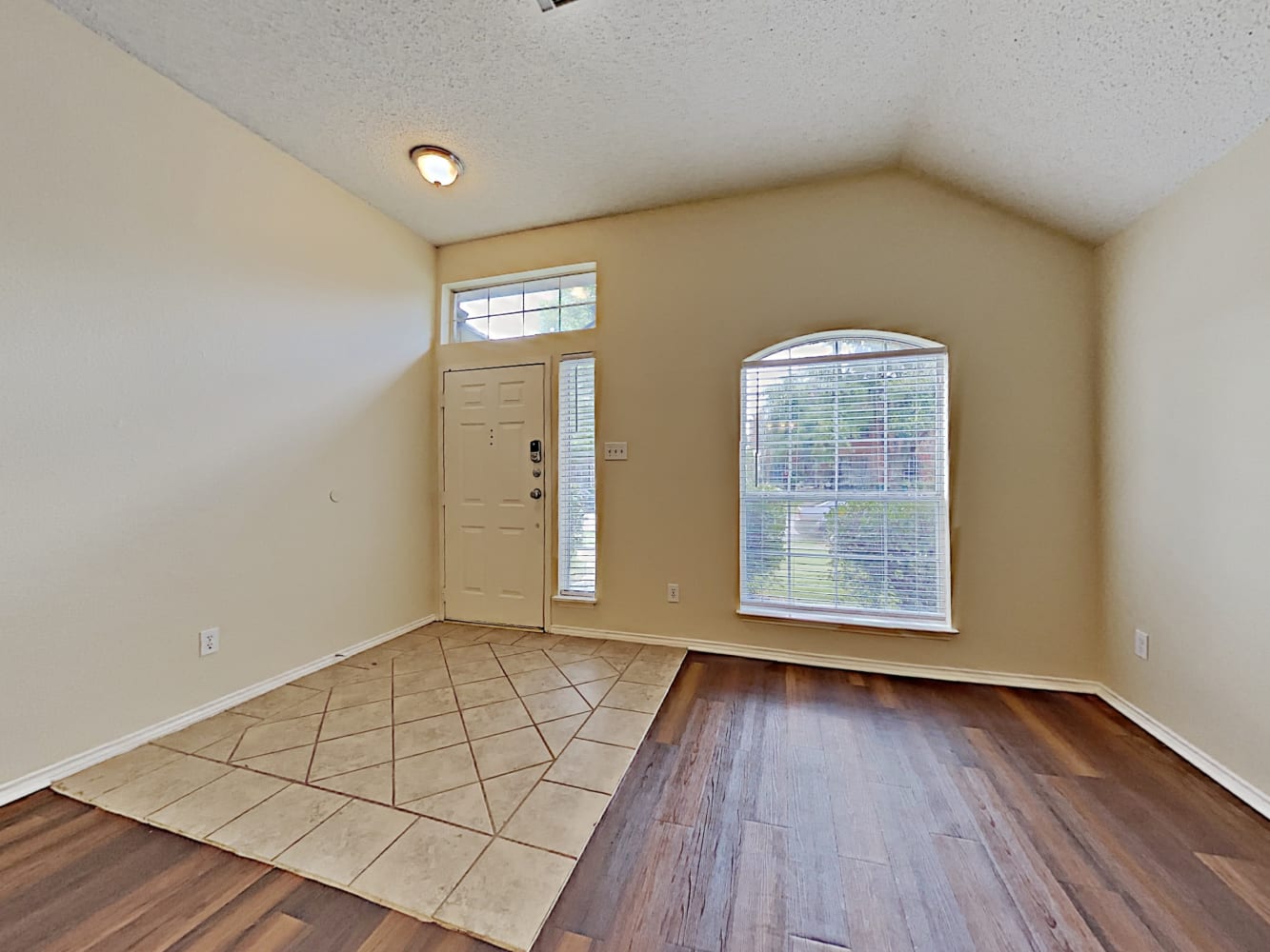7409 Armstrong Ln photo 3