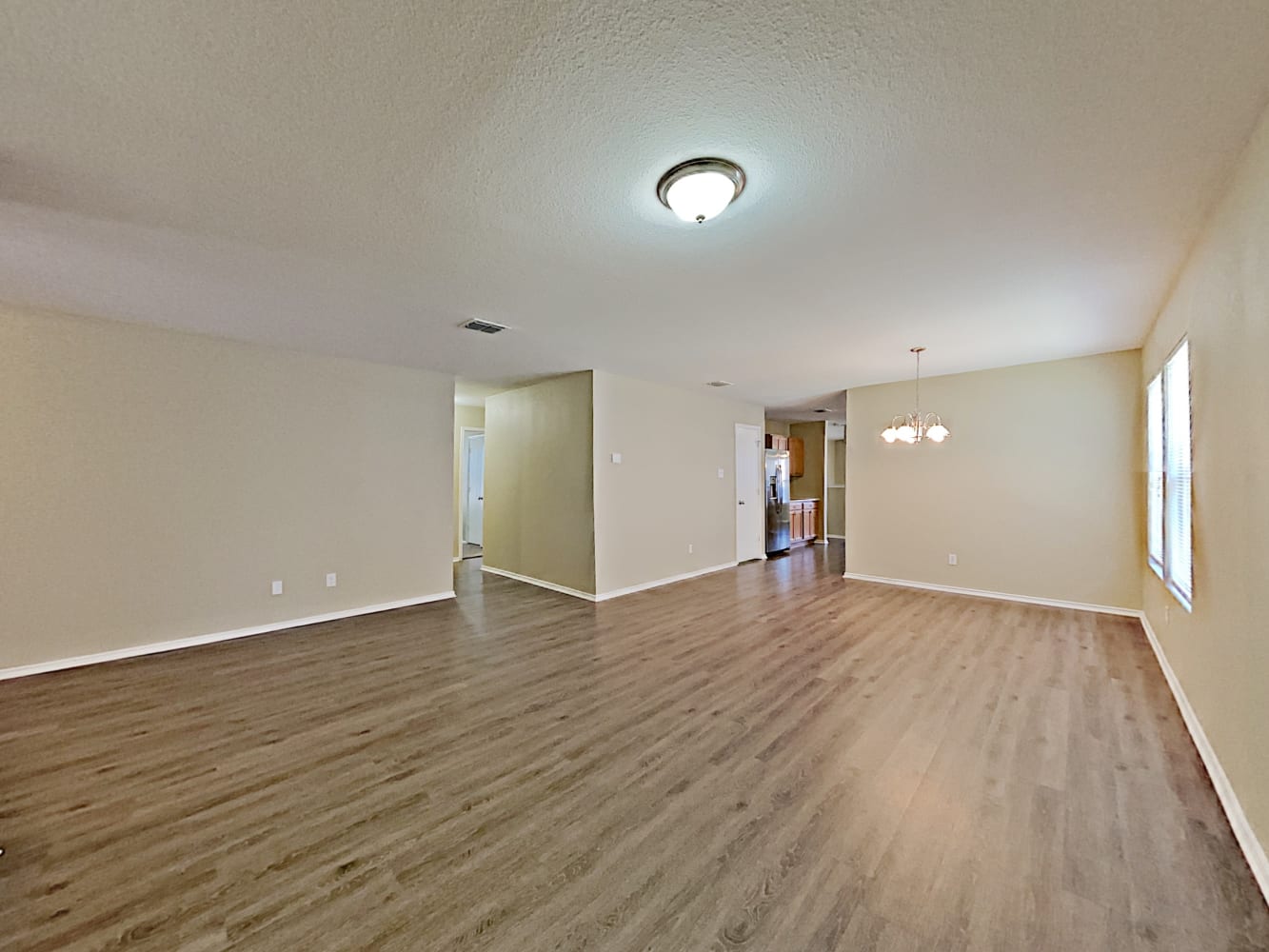8007 Stowe Springs Ln photo 5