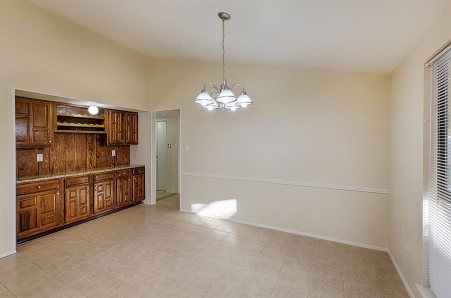 4121 Staghorn Cir S photo 5