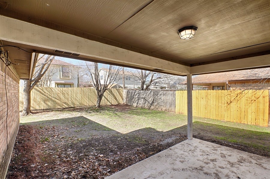 6212 Berlinetta Dr photo 3