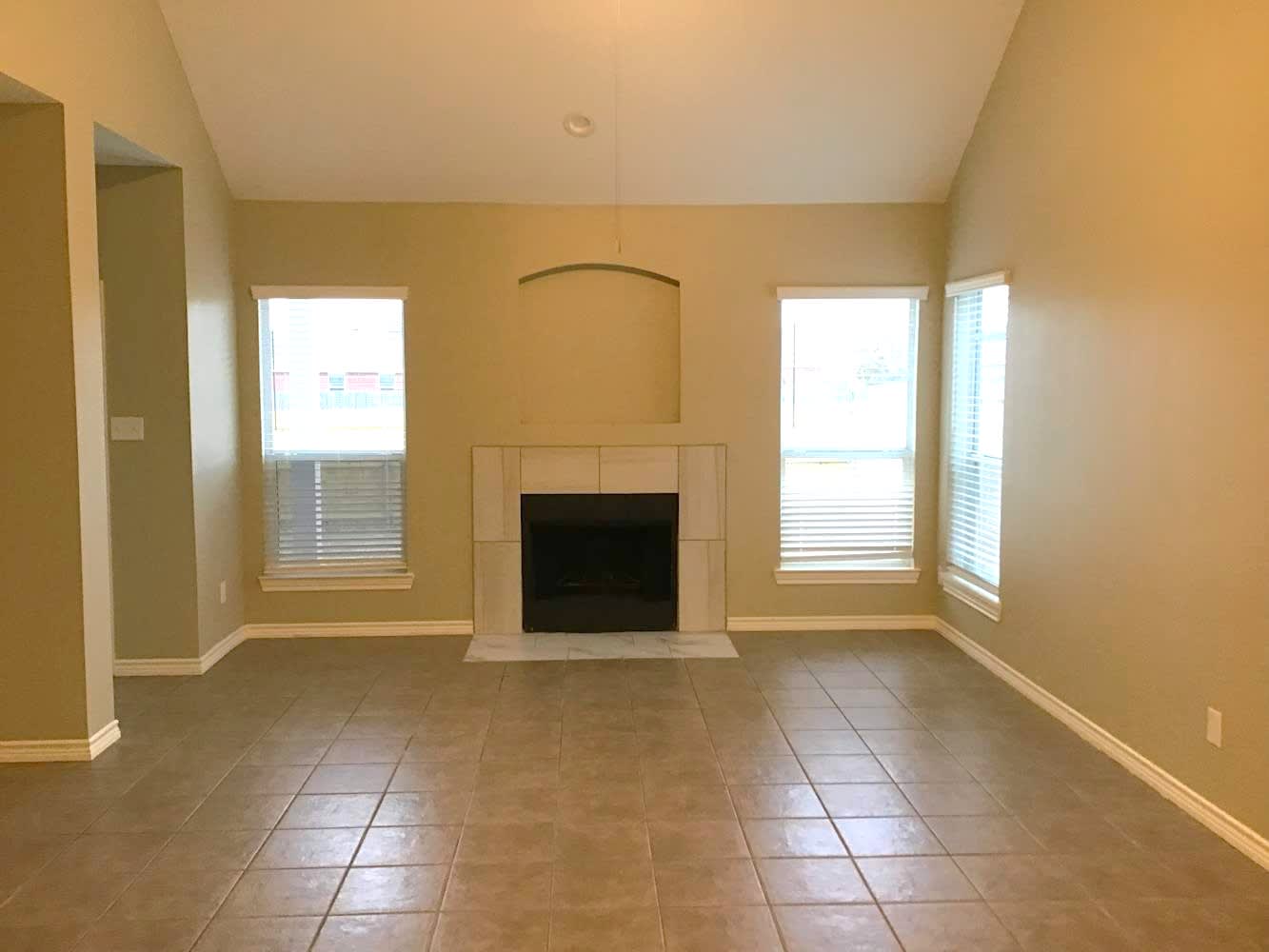 9913 Old Field Dr photo 2