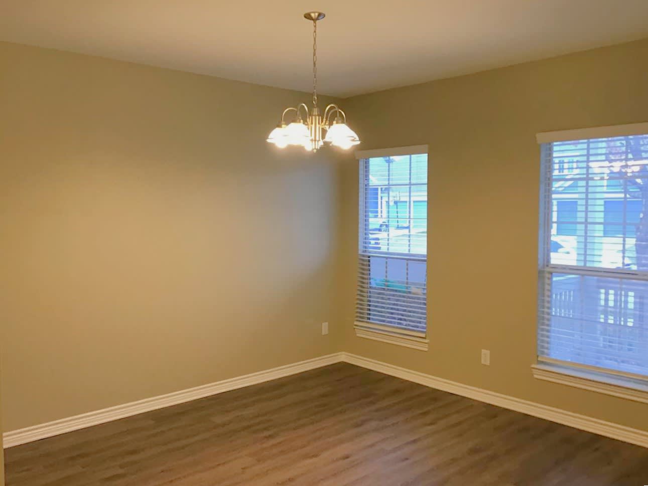 9913 Old Field Dr photo 5