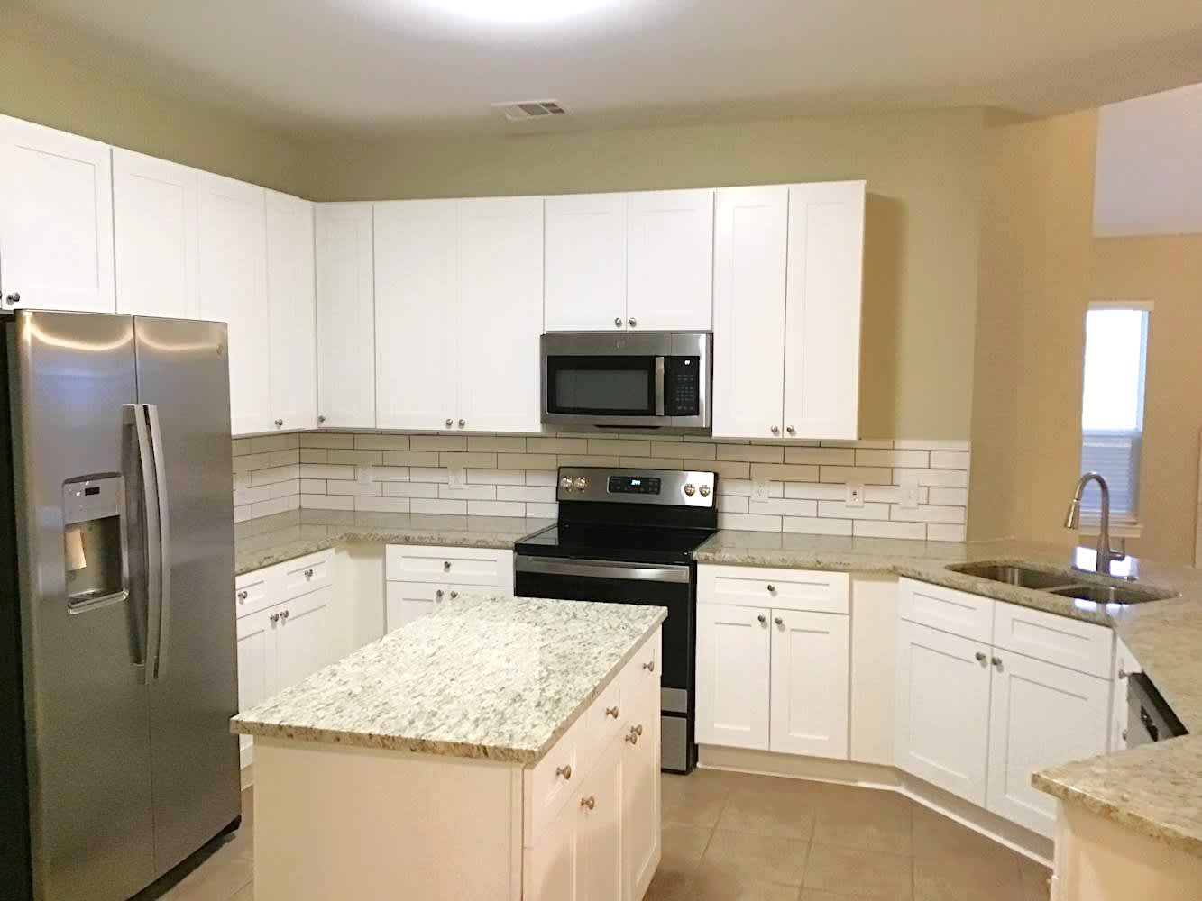 9913 Old Field Dr photo 3