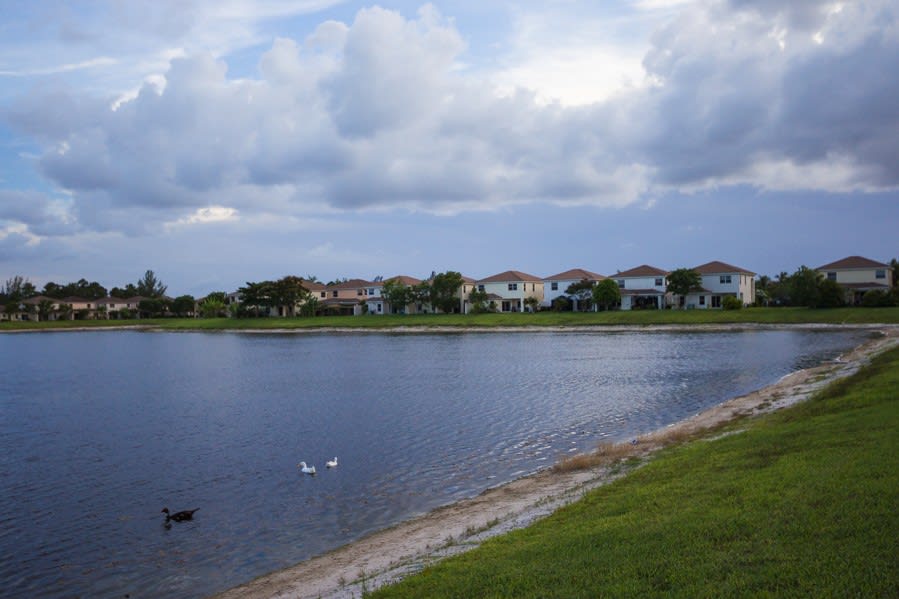 6117 Adriatic Way photo 4