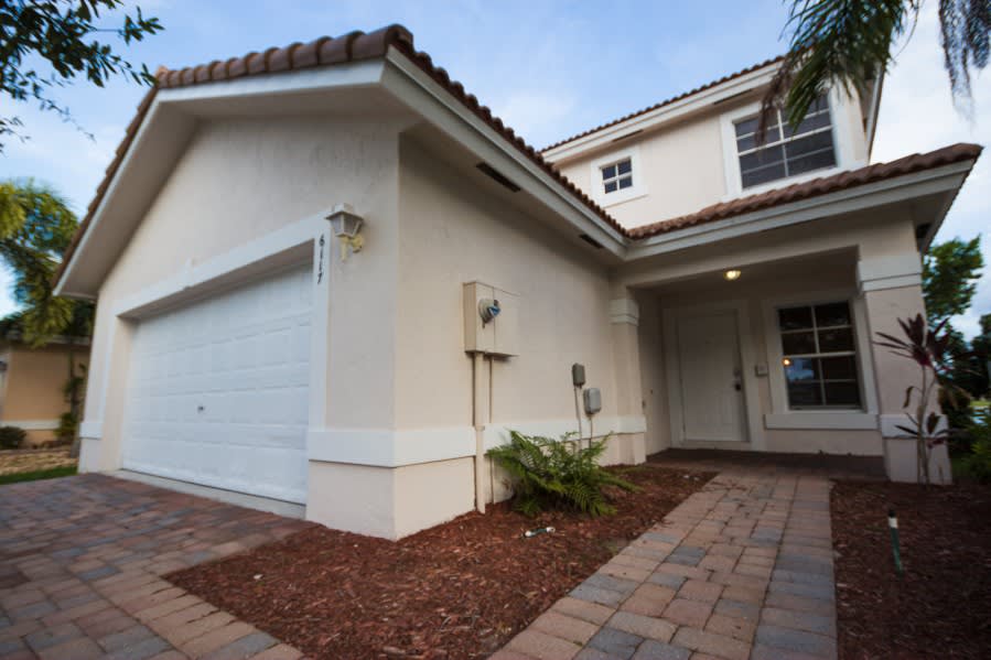6117 Adriatic Way photo 3
