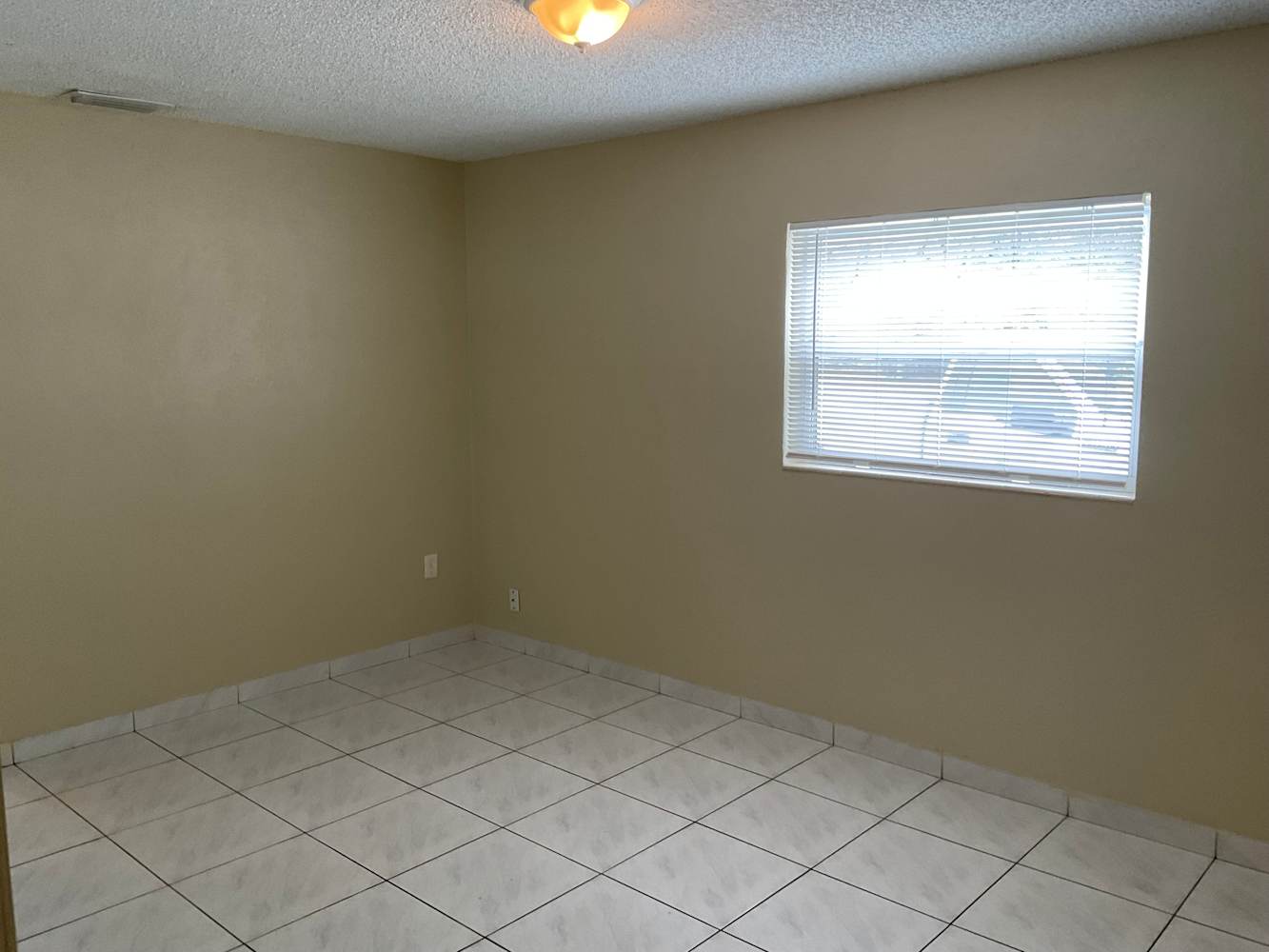 6250 38th Ave N photo 5