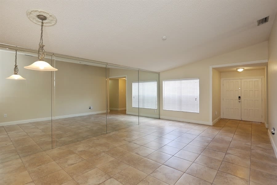 11255 SW 143rd Ct photo 2