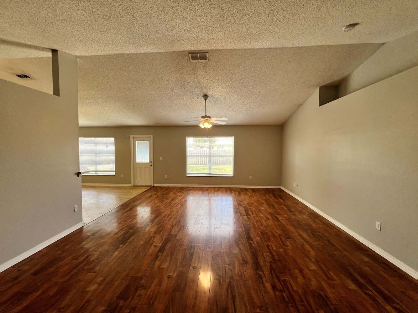 1080 SW McCoy Ave photo 5