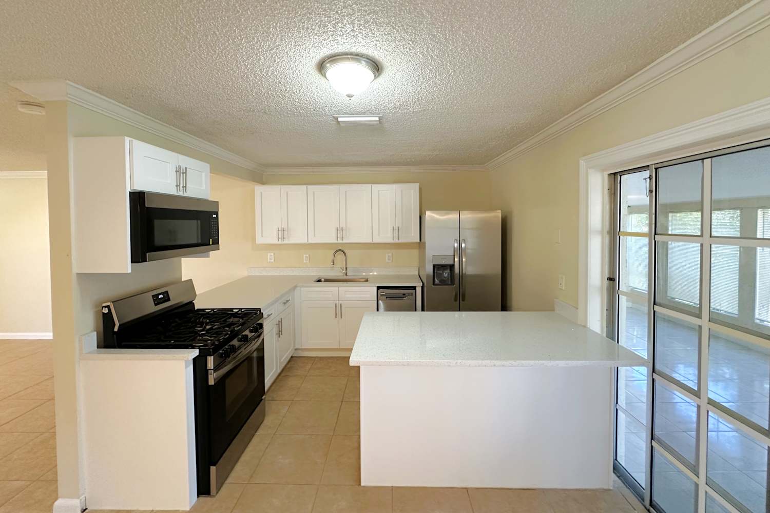 4870 Poseidon Pl photo 3