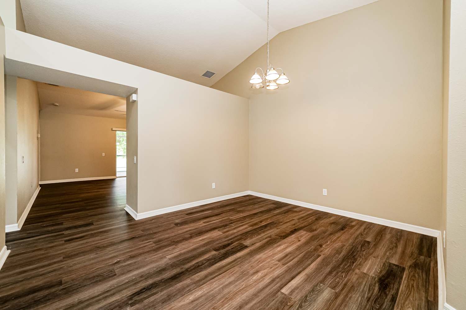 4609 Rockingchair Dr photo 4
