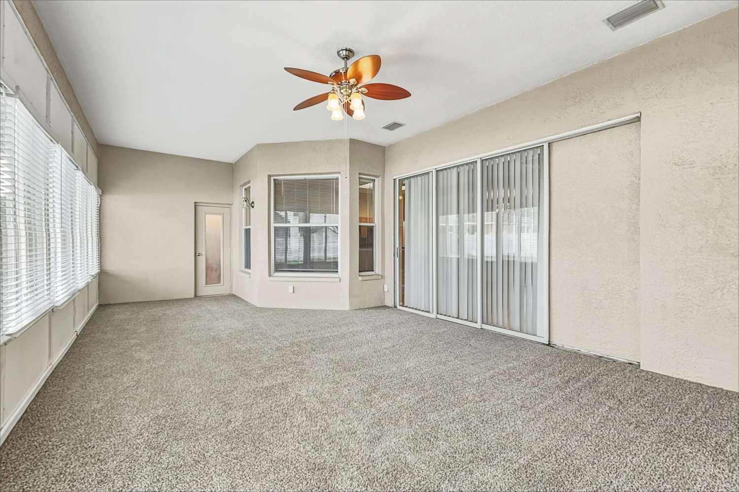 28141 Brokenmead Path photo 5