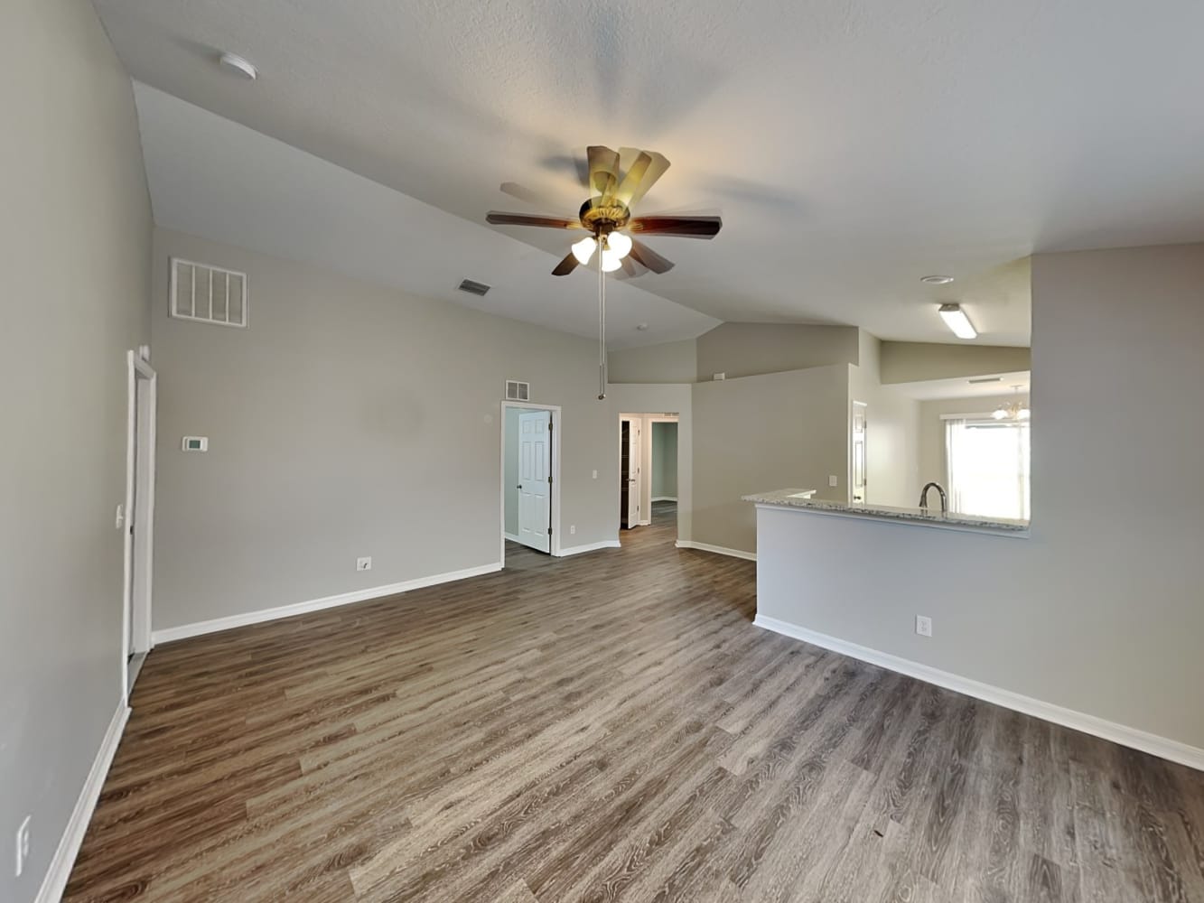 10303 Lakeside Vista Dr photo 4