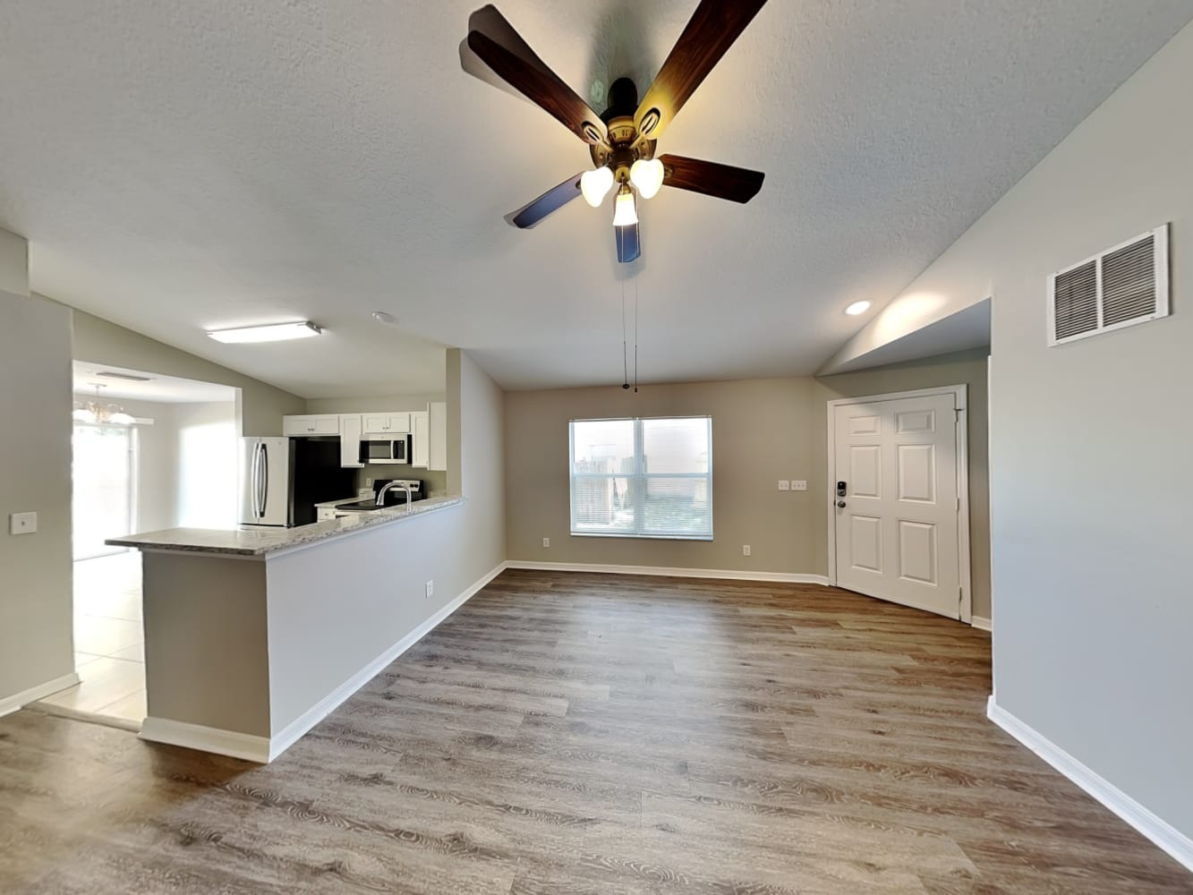 10303 Lakeside Vista Dr photo 5