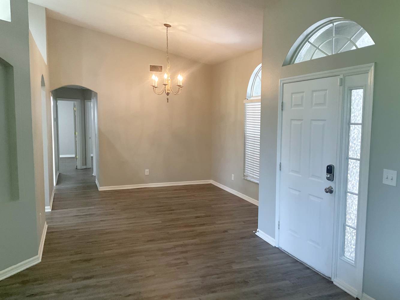 2822 Laurel Leaf Dr photo 3