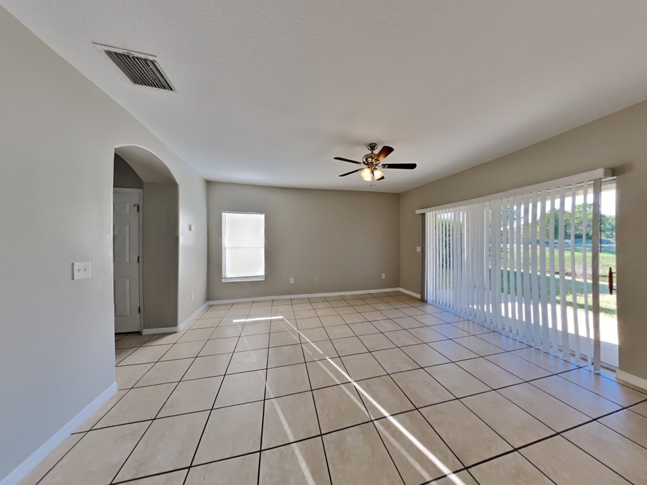 8233 Crescent Moon Dr photo 4