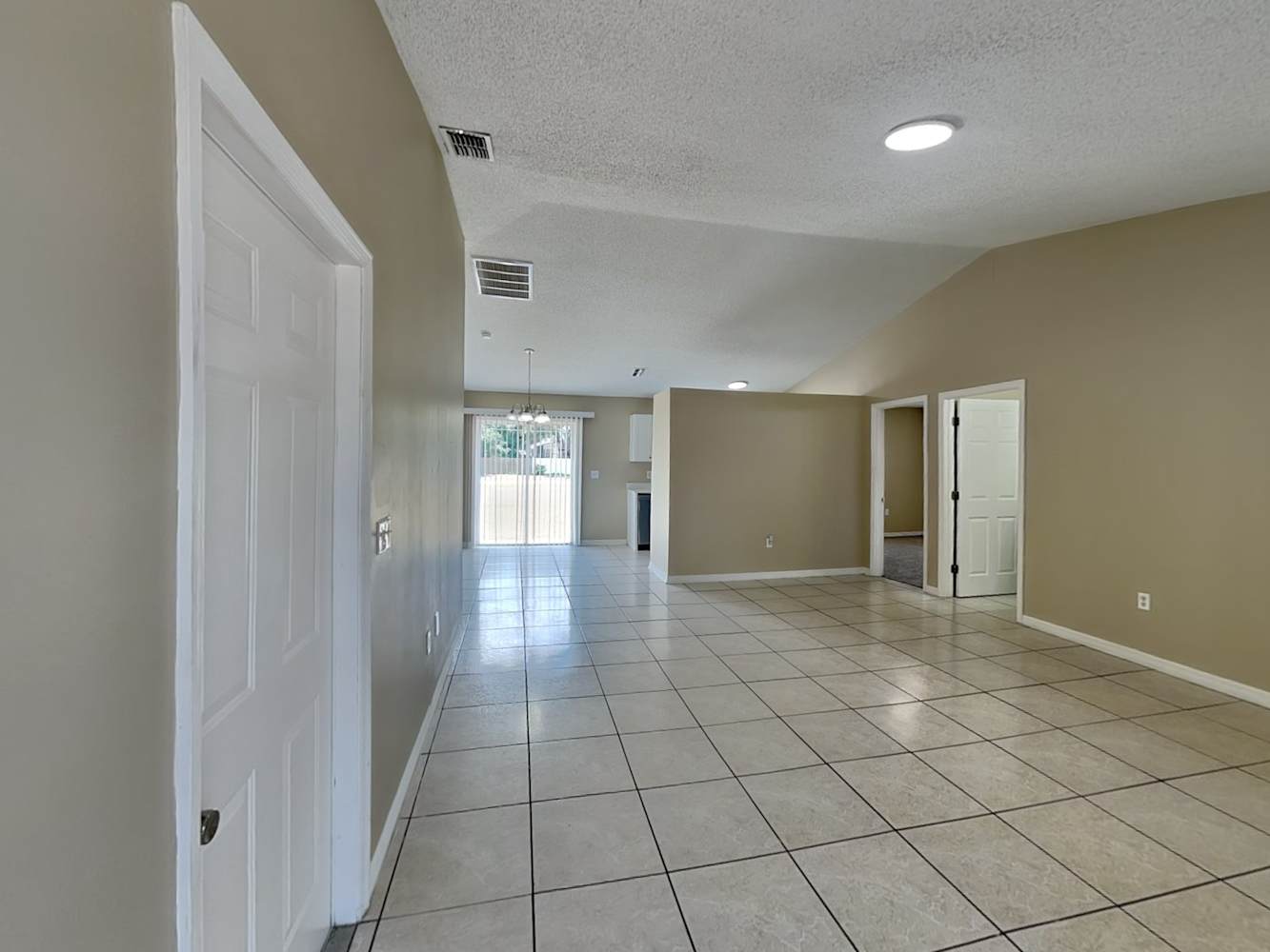 465 Gannet Ct photo 4