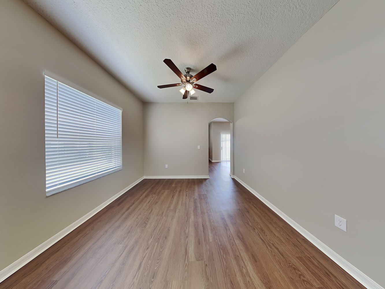 4628 Hickory Stream Ln photo 5