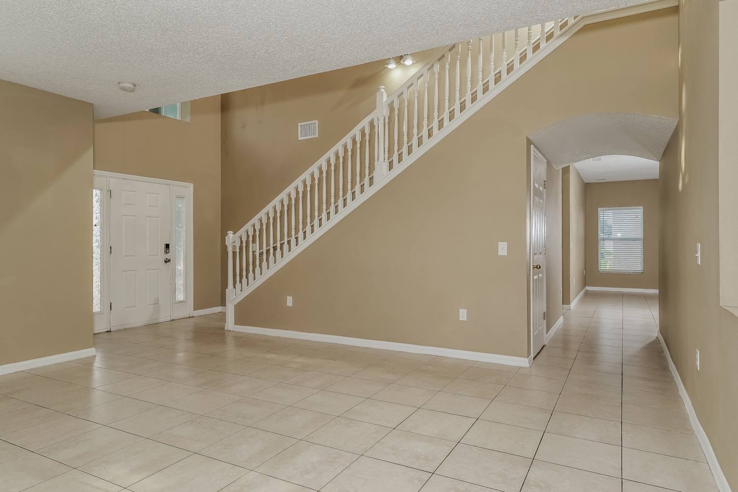 220 Cimarron Dr photo 5
