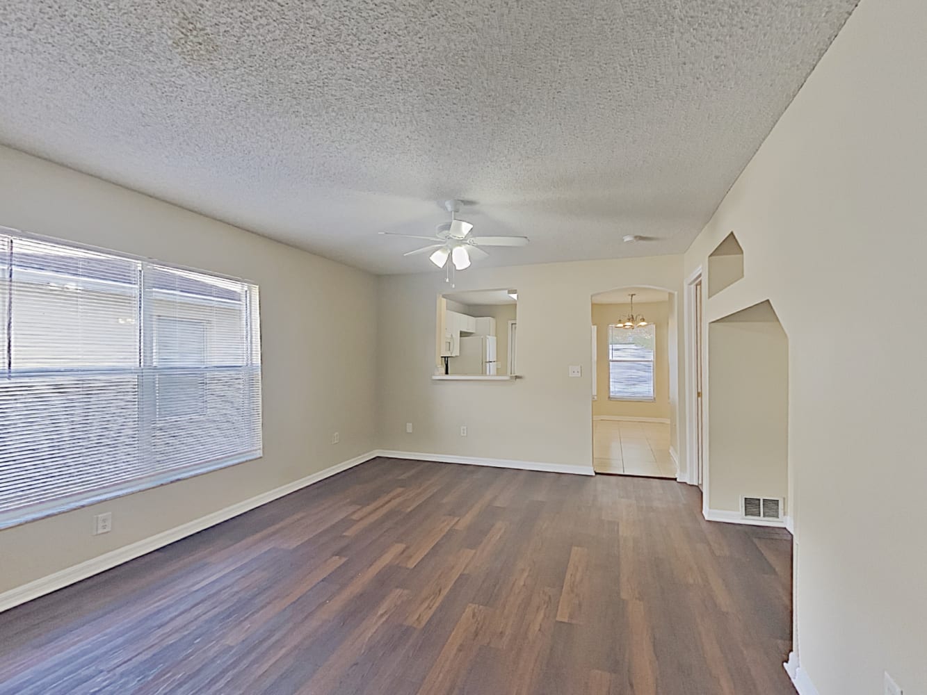 28537 Seashell Ct photo 5