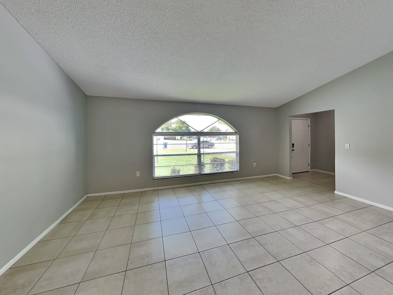 3923 57th Dr E photo 4