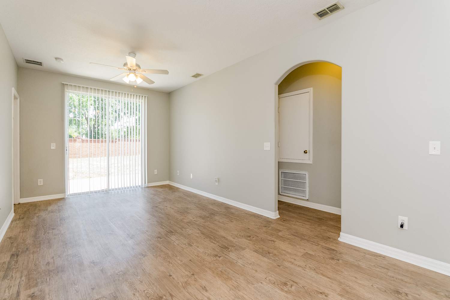 507 Madina Cir photo 5