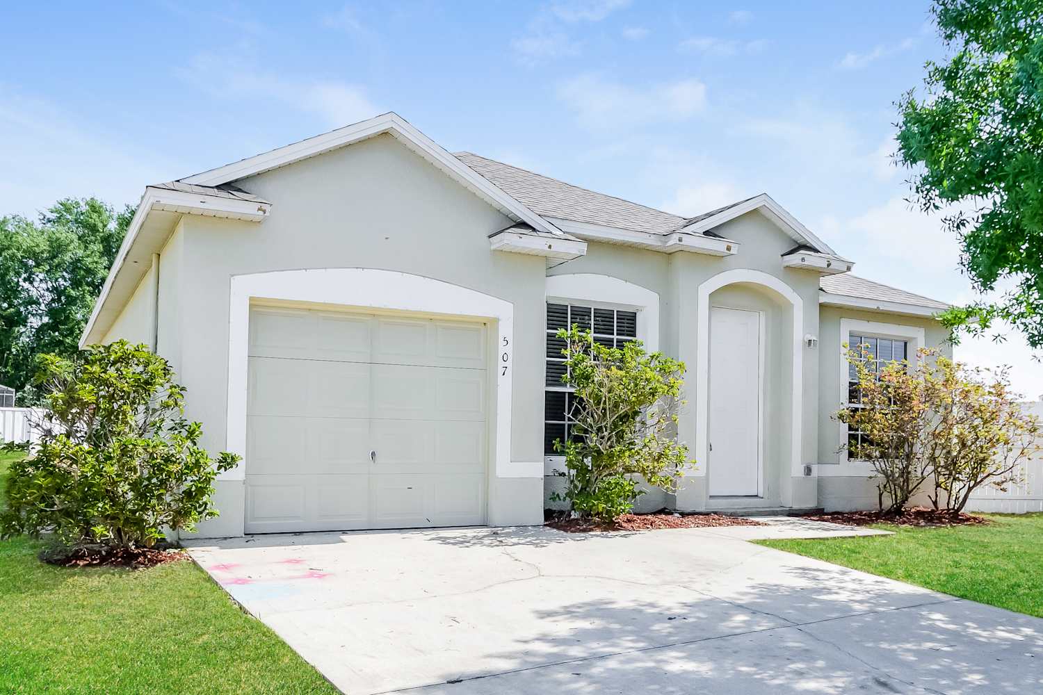 507 Madina Cir photo 3