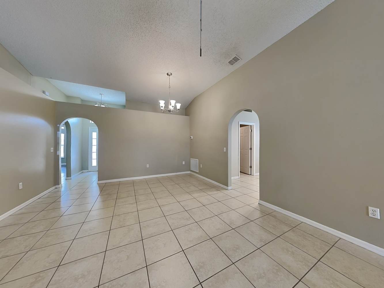 12636 Lake Vista Dr photo 3