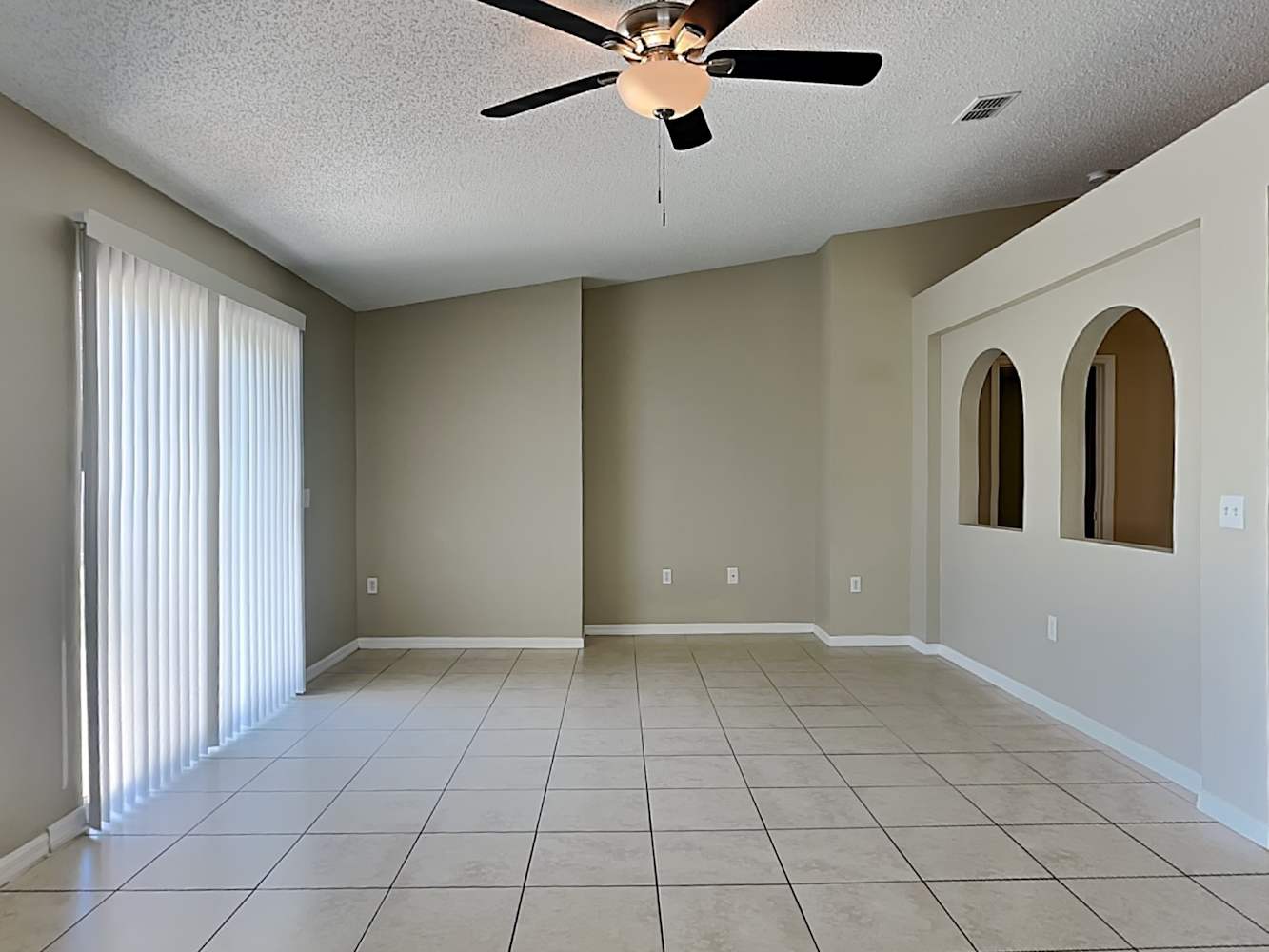 12636 Lake Vista Dr photo 4