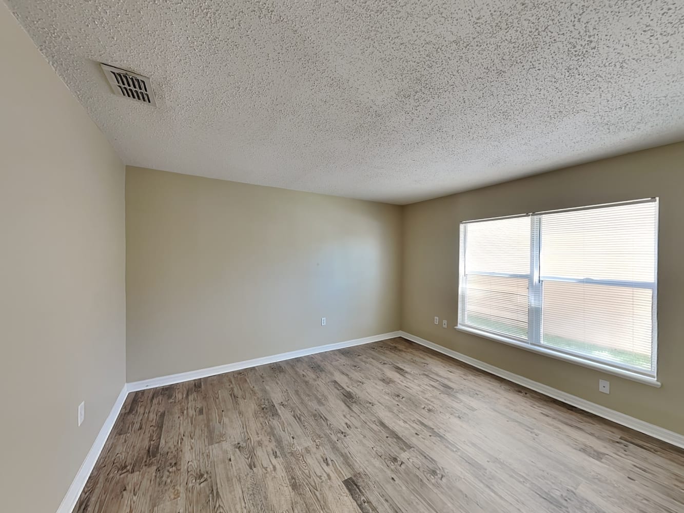 12918 Brookcrest Pl photo 4