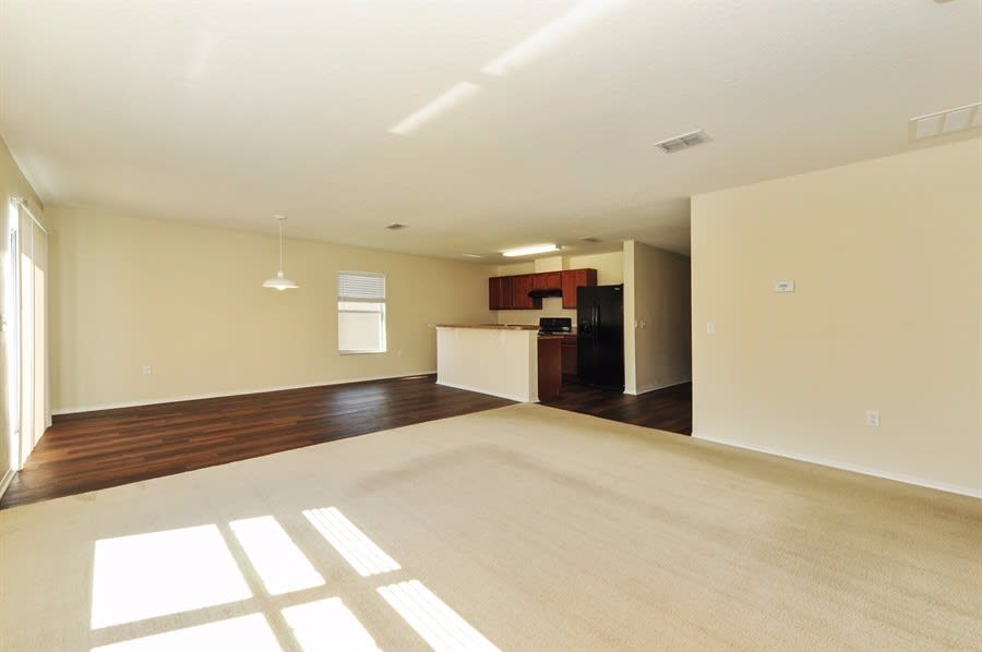 7315 Tangle Bend Dr photo 3