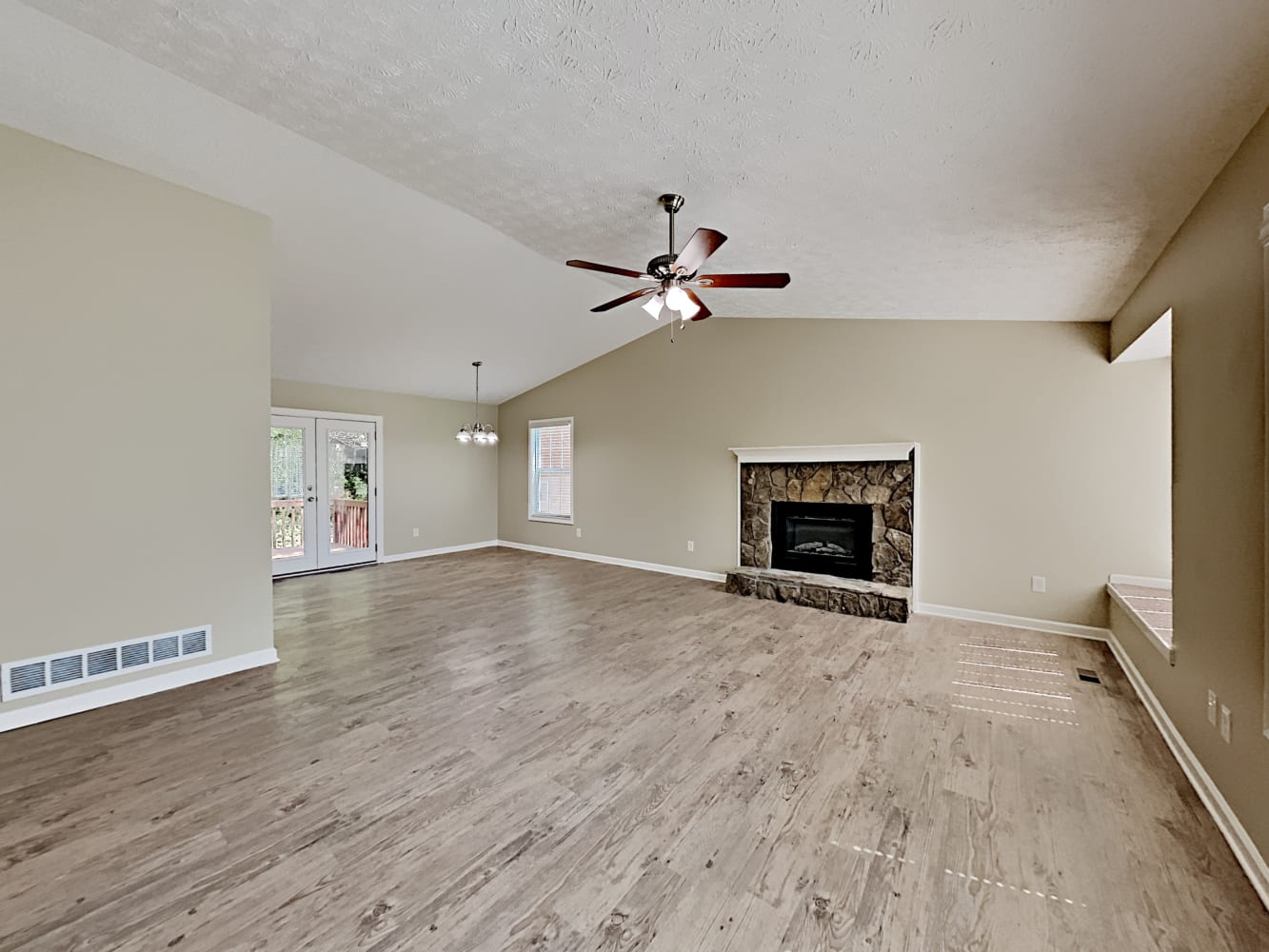 6603 Mitchell Ln SW photo 5