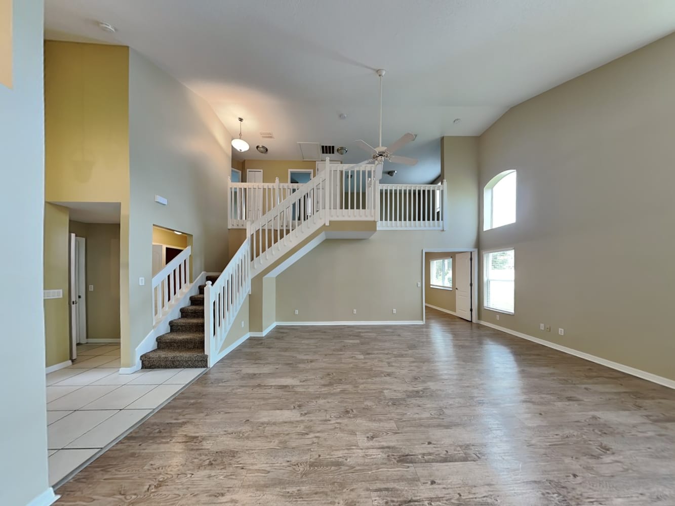 916 Cristelle Jean Dr photo 4