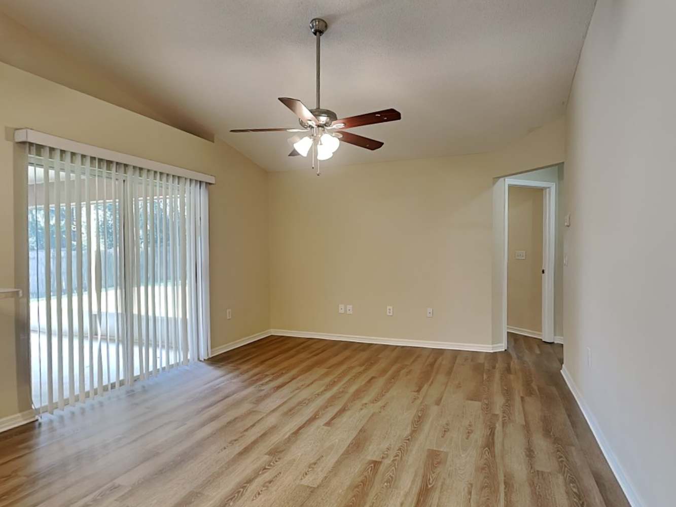 2655 Green Valley Dr photo 5