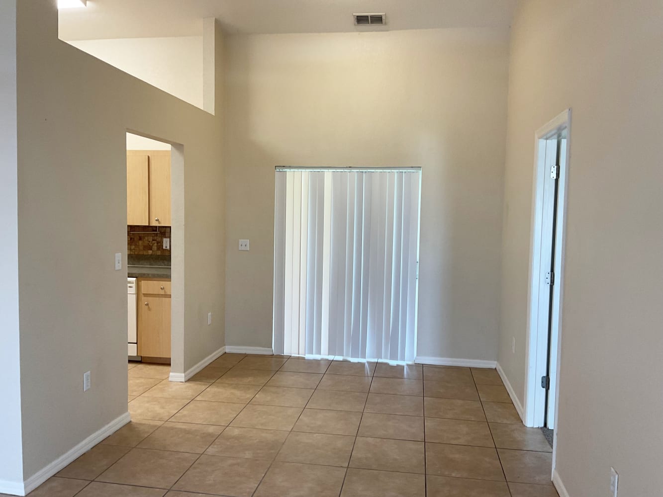 5700 Fischer Dr photo 4