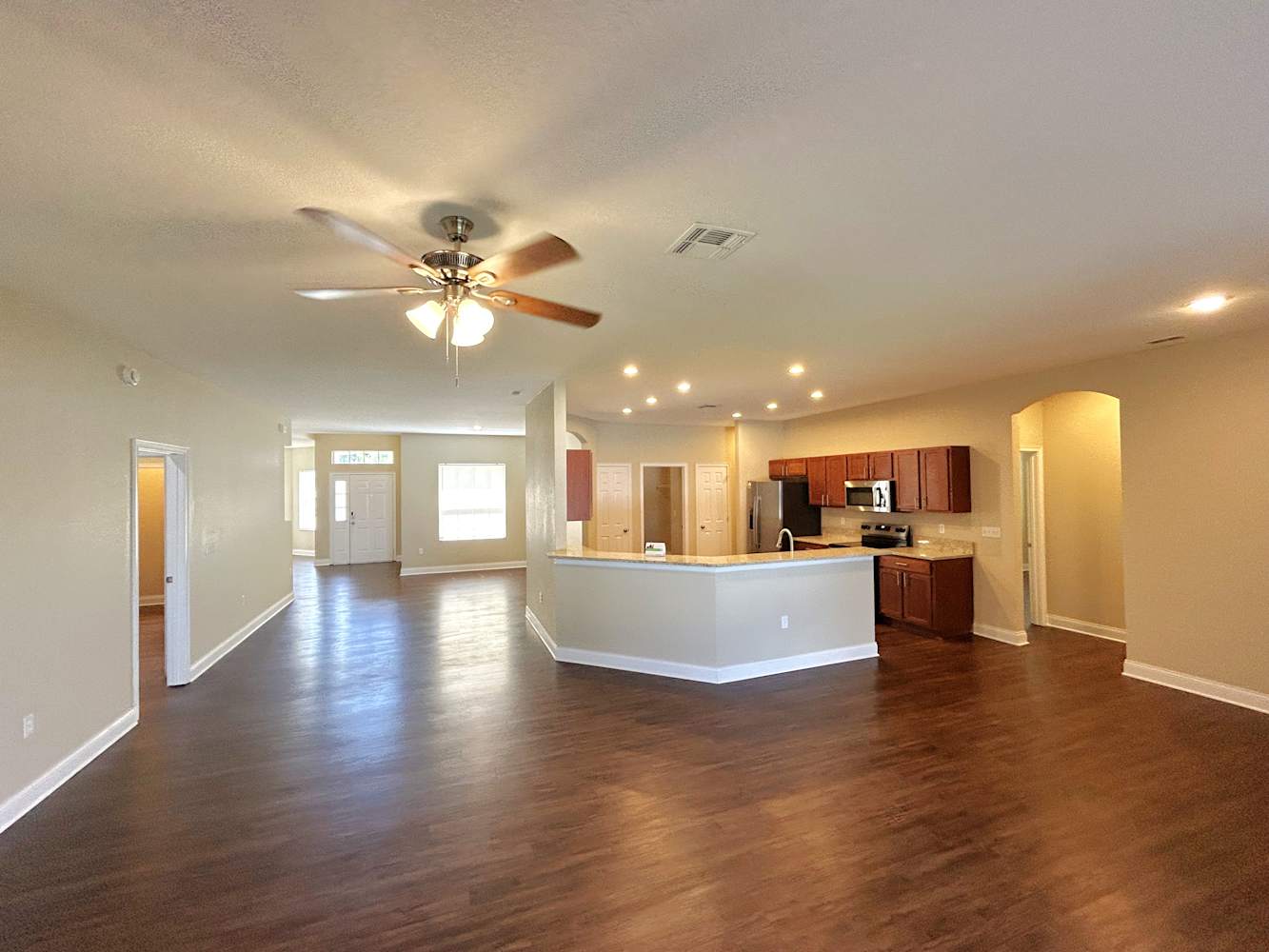 6235 Cornerstone Dr photo 4