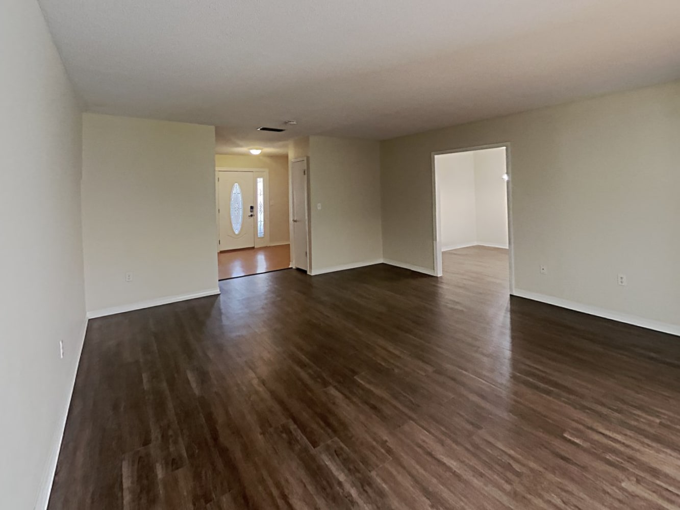 1225 Hunt Ave photo 3
