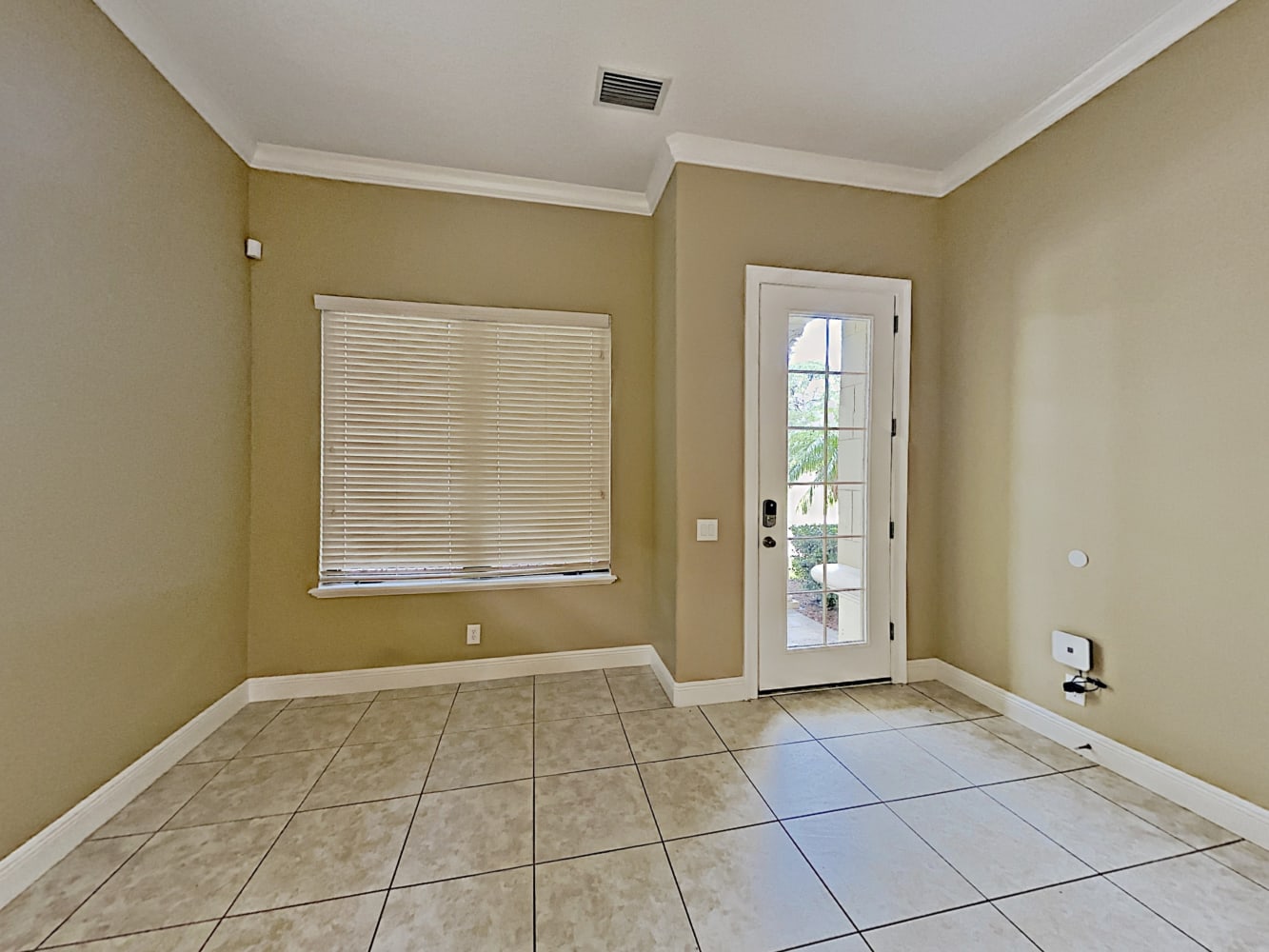 6260 Parmeron Ln photo 5
