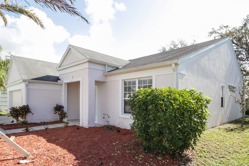 362 Fareham Dr photo 2
